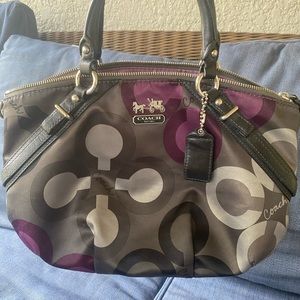 Couch shoulder bag and wallet